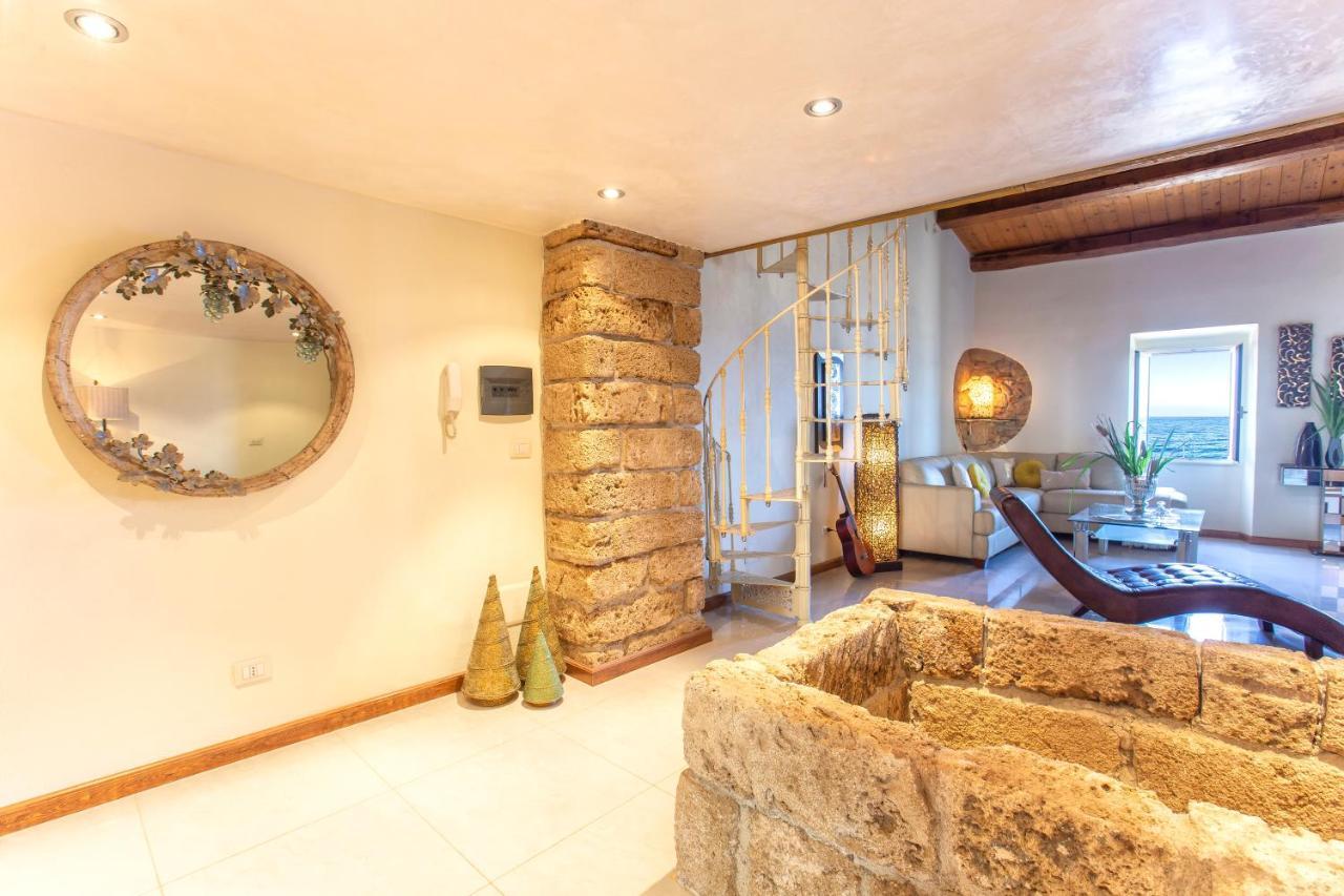 알게로 Sardinia Re - Cavour Loft Sea View 아파트 외부 사진